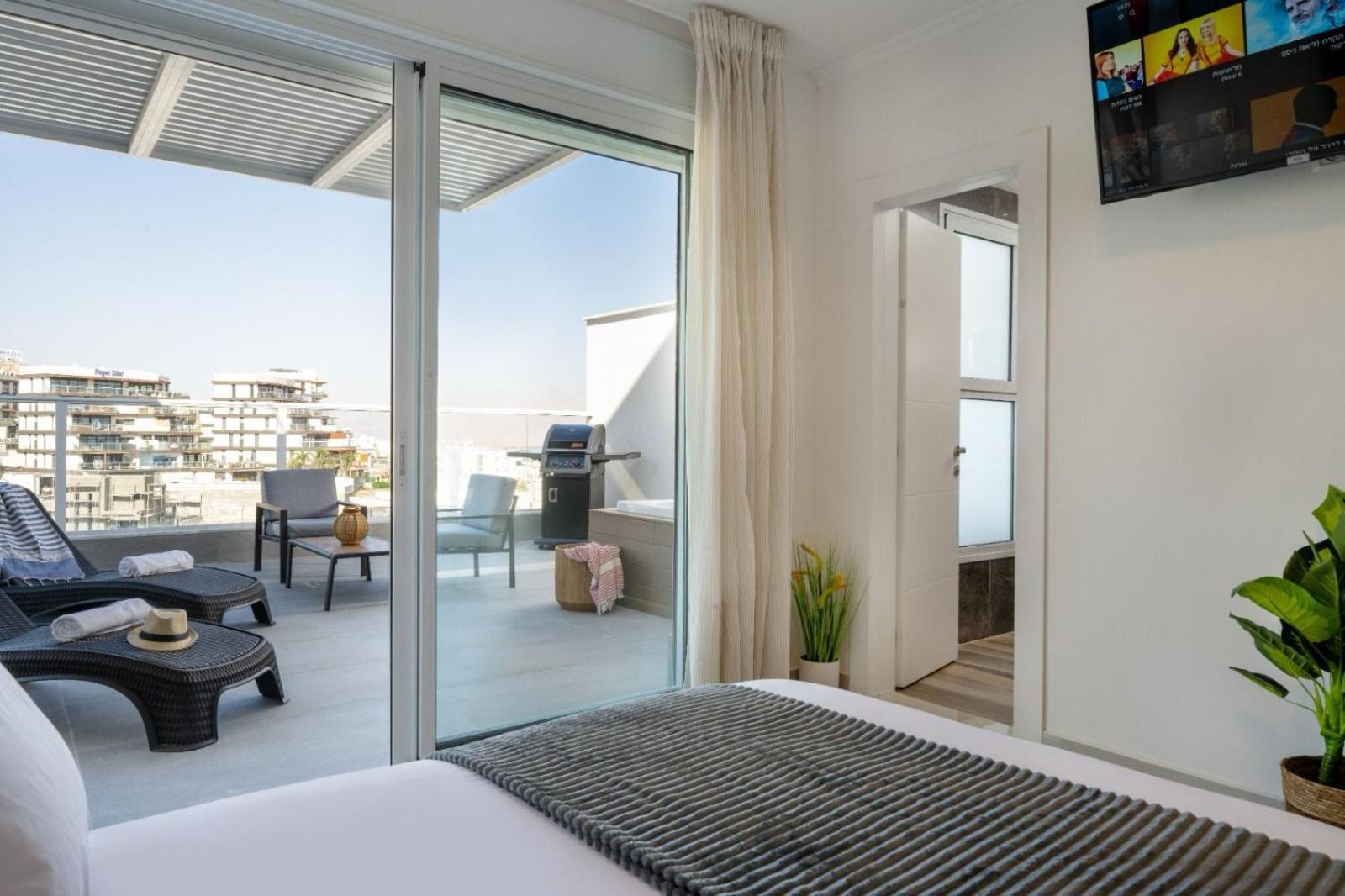 Mountain And Sea View - Penthouse With Private Pool Apartment Eilat Exterior photo